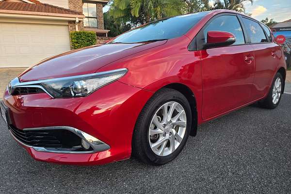 2015 Toyota Corolla Ascent Sport ZRE182R