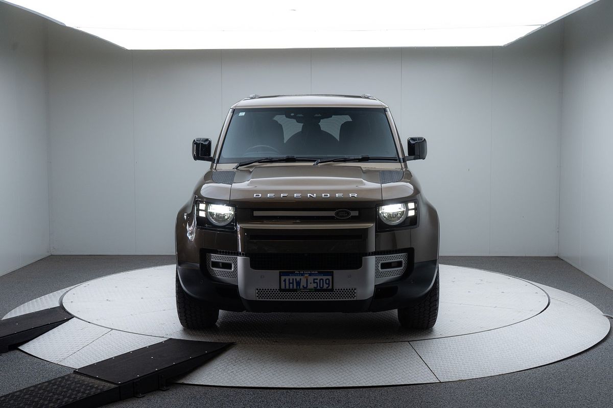 2023 Land Rover Defender 110 P300 L663