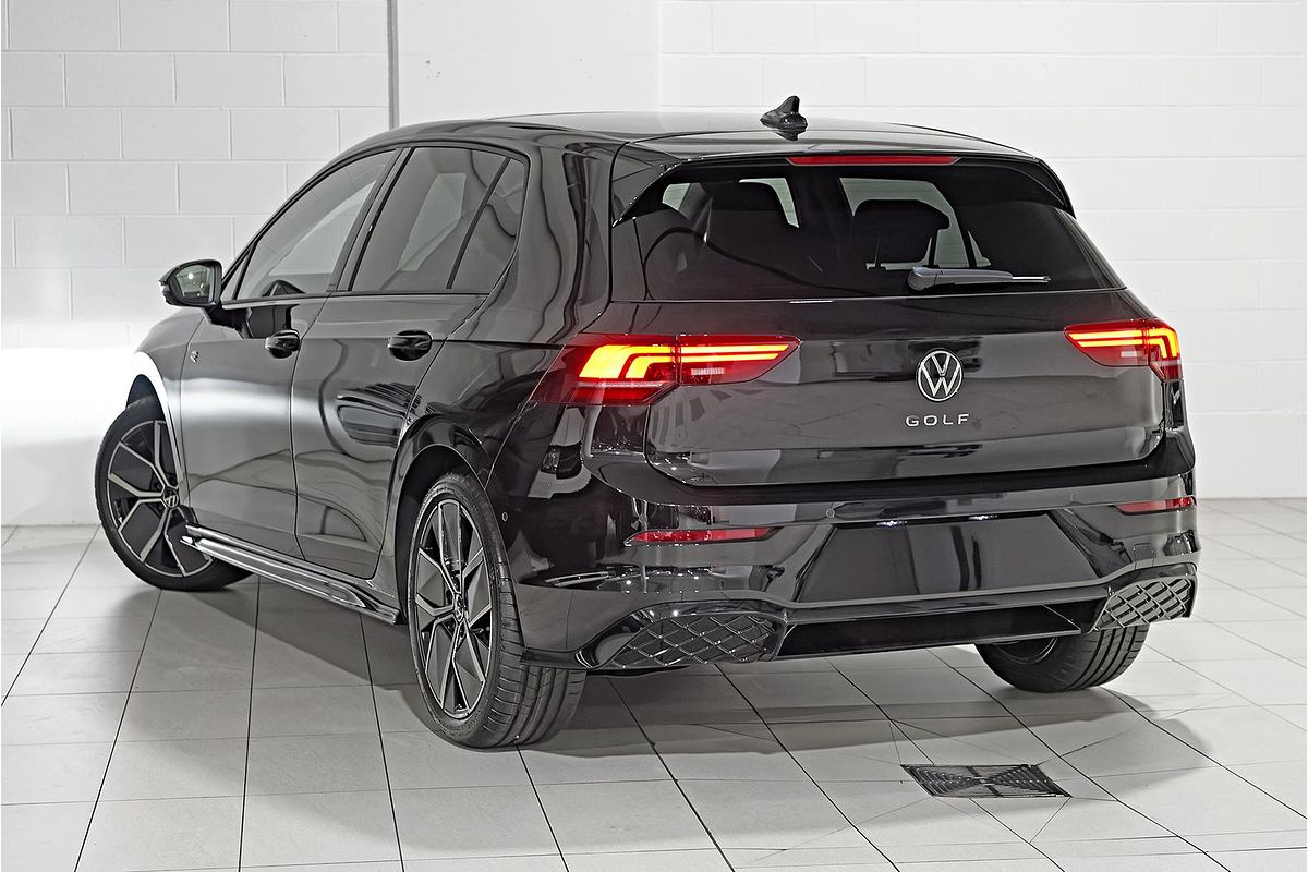 2025 Volkswagen Golf 110TSI R-Line 8.5