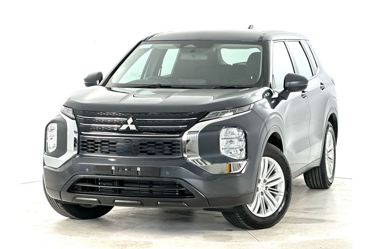 2023 Mitsubishi Outlander ES ZM