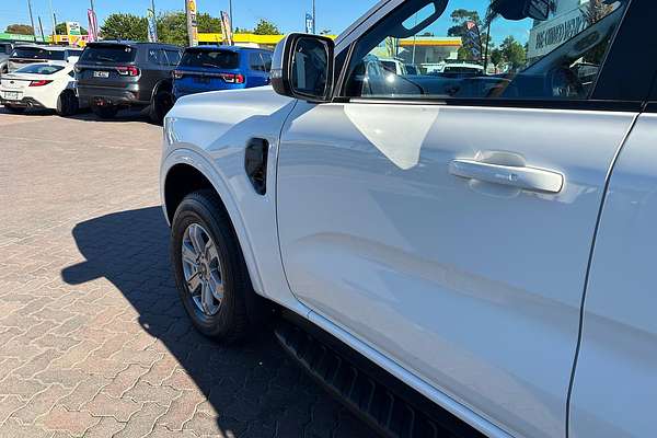 2025 Ford Everest Ambiente 2.0L thumb-16