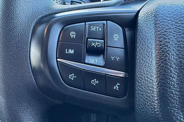 2025 Ford Everest Ambiente 2.0L thumb-26