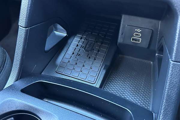 2025 Ford Everest Ambiente 2.0L thumb-31