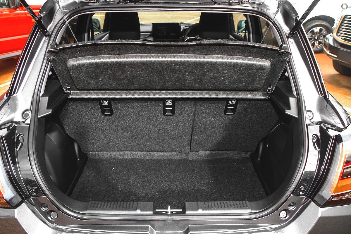 2026 Suzuki Swift Hybrid Plus UZ