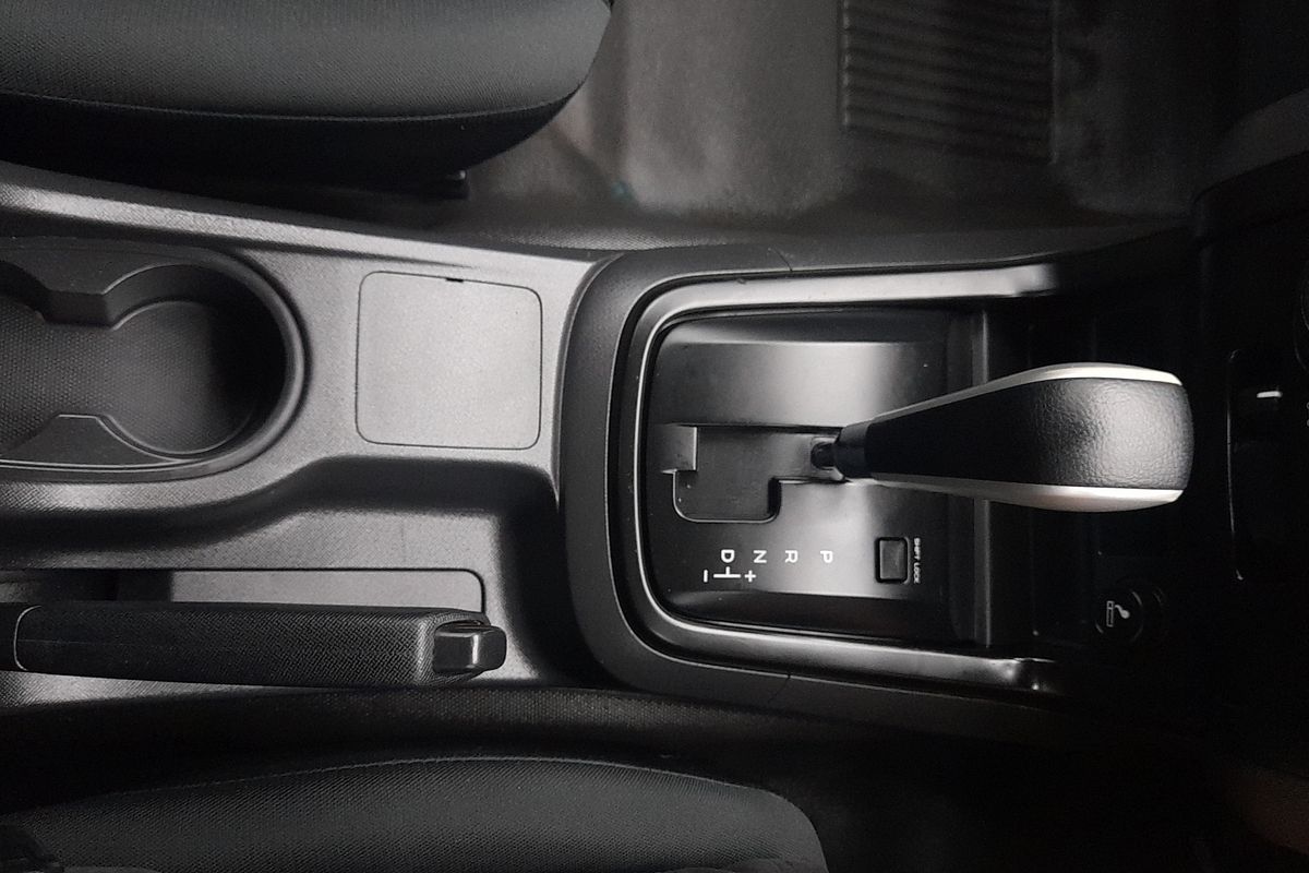 2020 Isuzu D-MAX SX High Ride Rear Wheel Drive