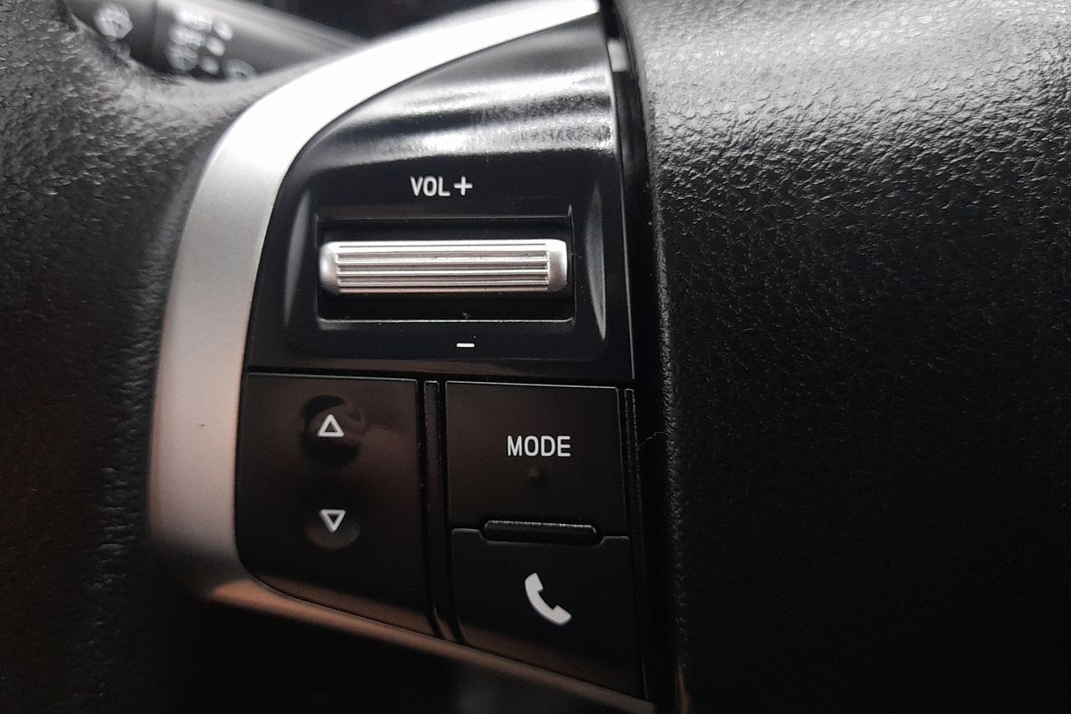 2020 Isuzu D-MAX SX High Ride Rear Wheel Drive