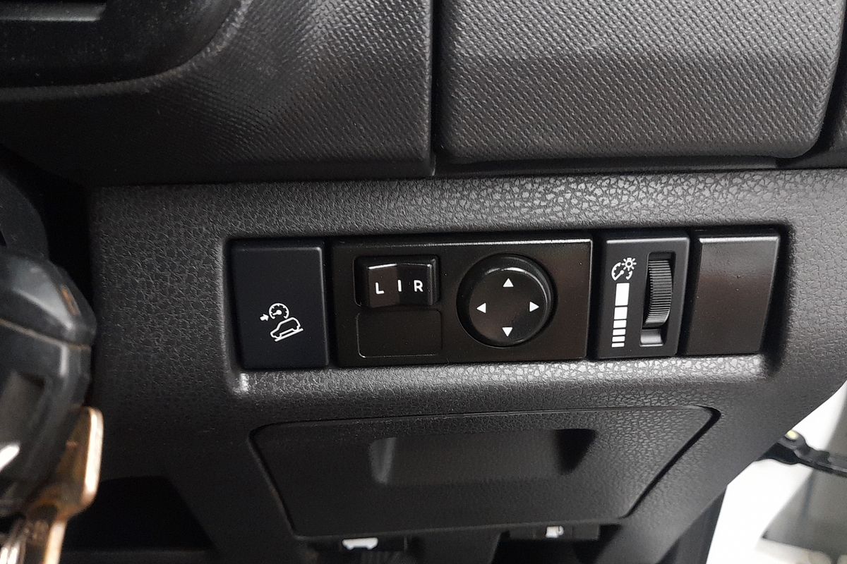 2020 Isuzu D-MAX SX High Ride Rear Wheel Drive