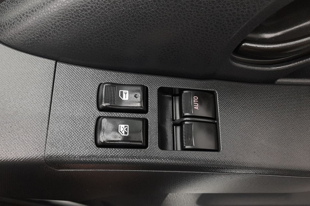 2020 Isuzu D-MAX SX High Ride Rear Wheel Drive