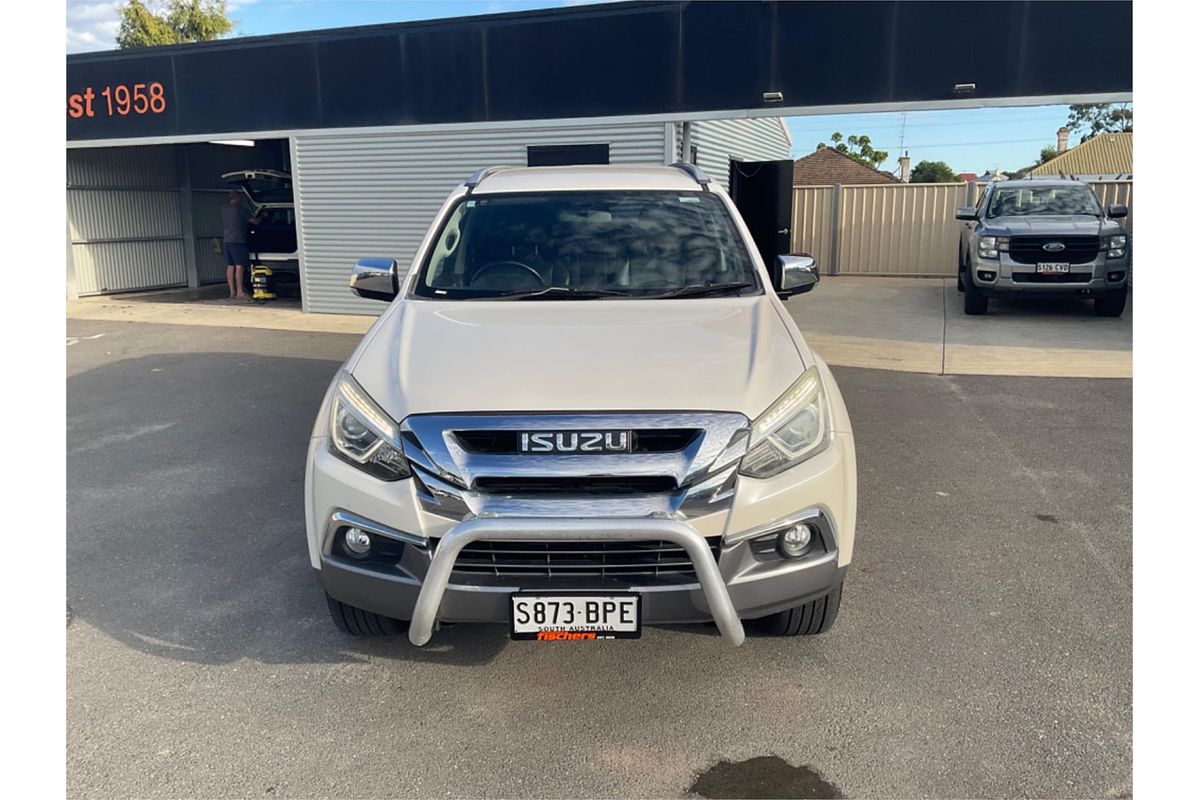 2017 Isuzu MU-X LS-T