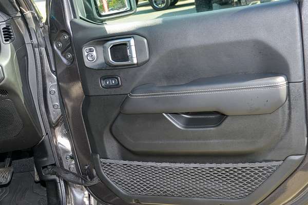 2021 Jeep Wrangler Unlimited Overland JL thumb-15