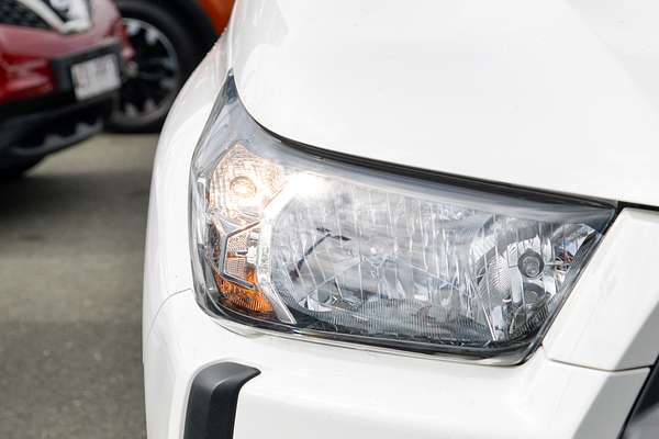 2025 Toyota Hilux SR GUN126R 4X4 thumb-1