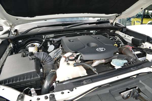 2025 Toyota Hilux SR GUN126R 4X4 thumb-7