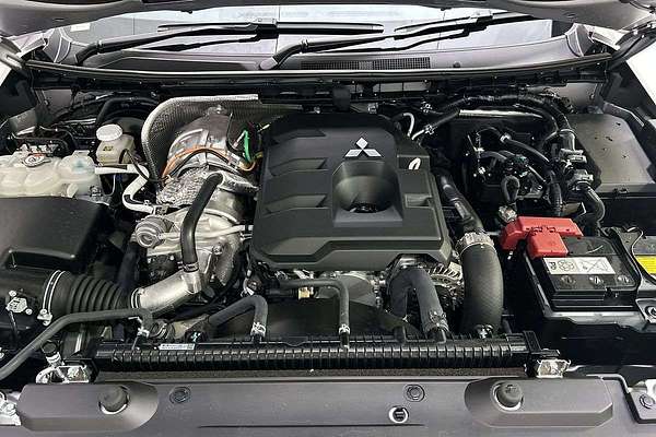 2025 Mitsubishi Triton GLX+ MV 4X4 thumb-10