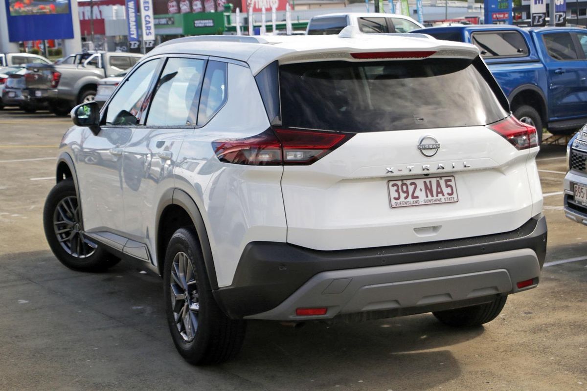 2025 Nissan X-TRAIL ST T33