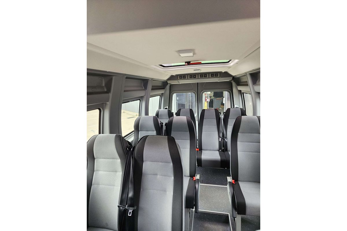 2020 Renault Master Pro 110kW X62 Phase 2 LWB Mid Roof image 17