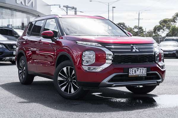 2025 Mitsubishi Outlander LS ZM