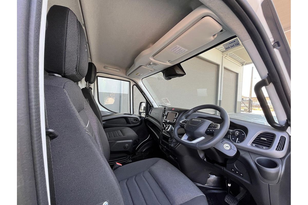 2025 IVECO Daily 70C21V image 19