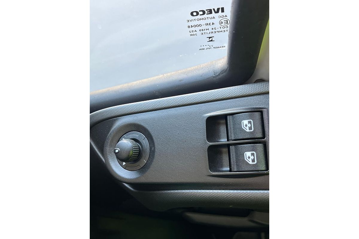 2025 IVECO Daily 70C21V image 27