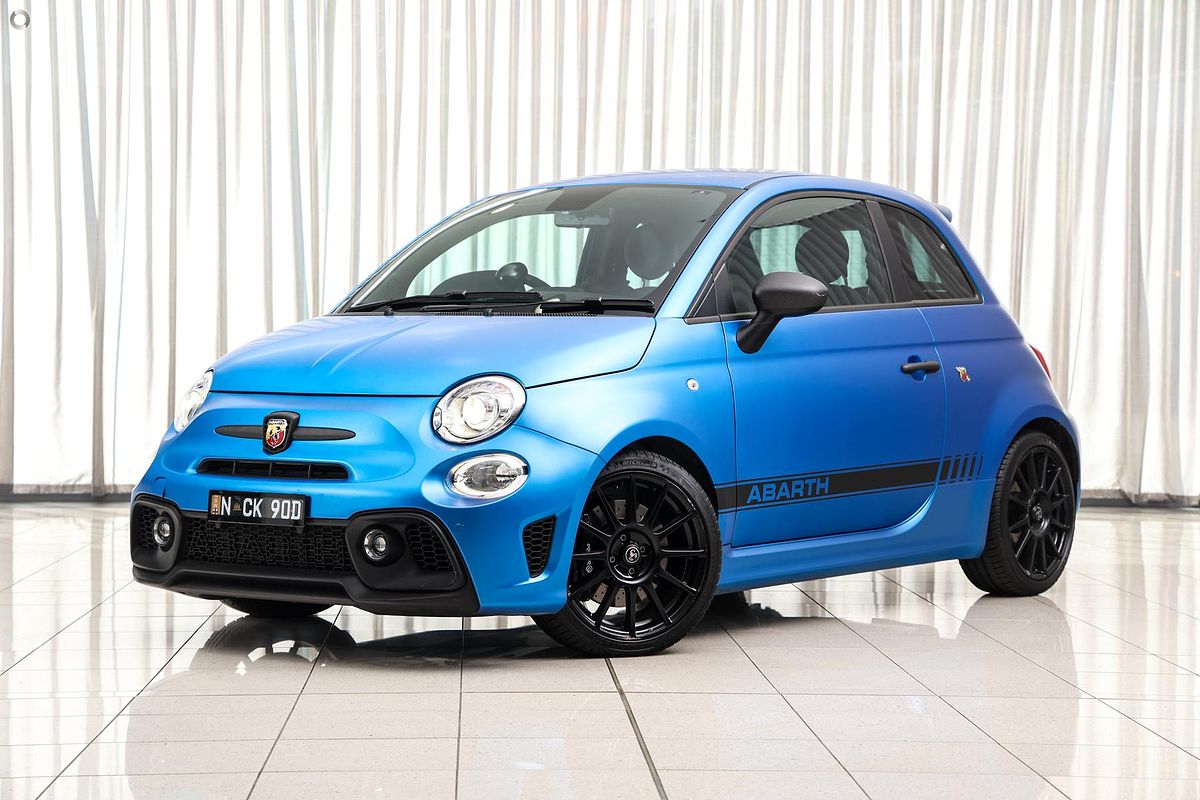 2023 Abarth 695 Competizione