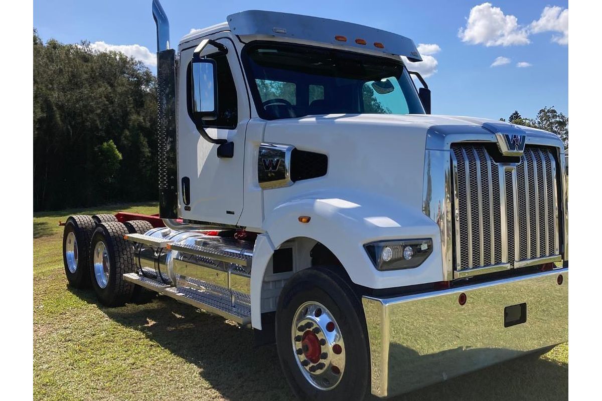 2023 Western Star 49X Day