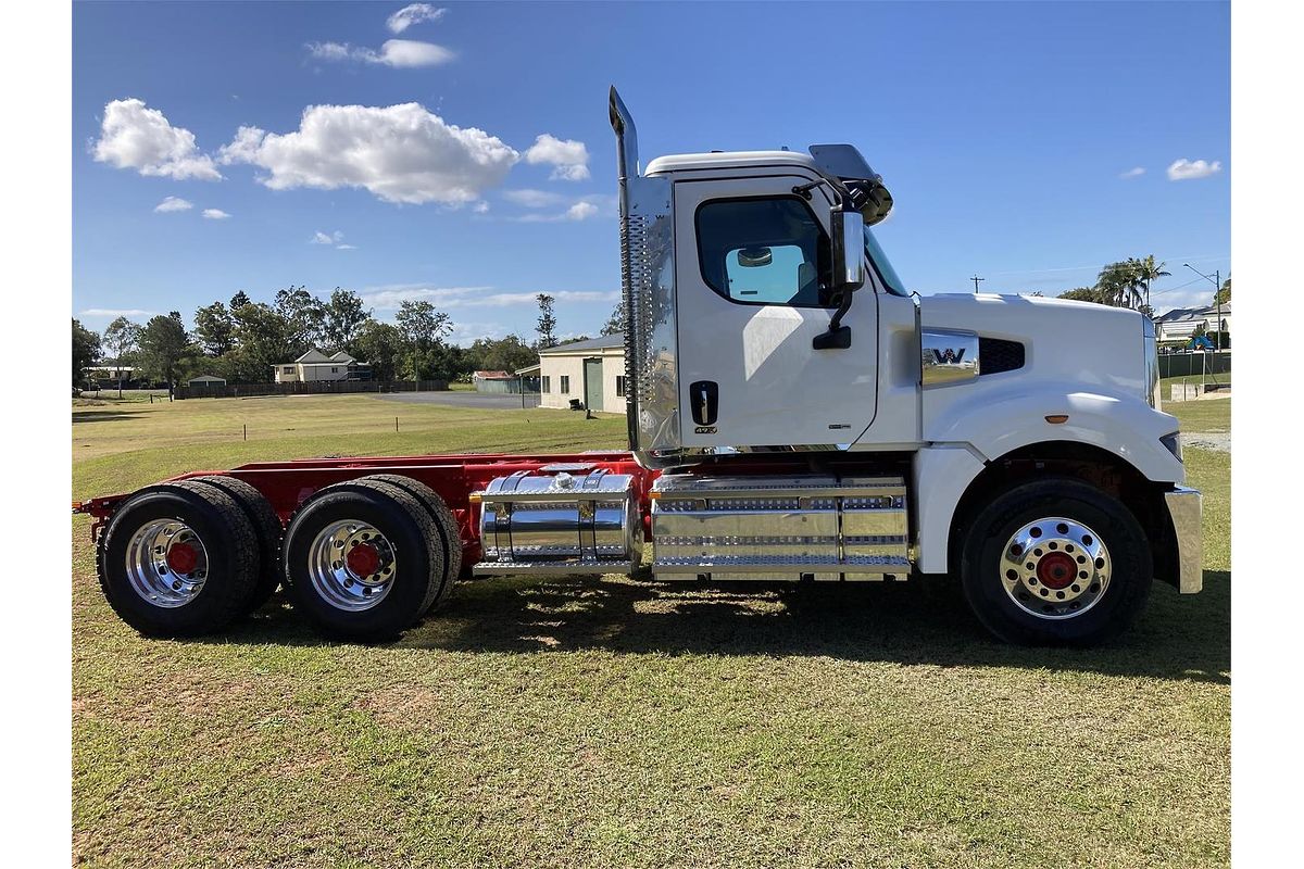 2023 Western Star 49X Day