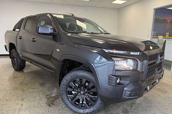 2025 Mitsubishi Triton GLX-R MV 4X4