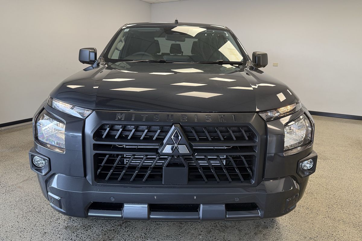 2025 Mitsubishi Triton GLX-R MV 4X4