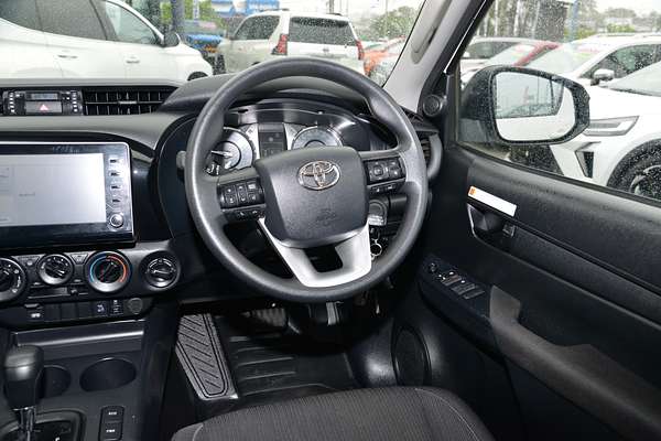 2025 Toyota Hilux SR GUN126R 4X4 thumb-18