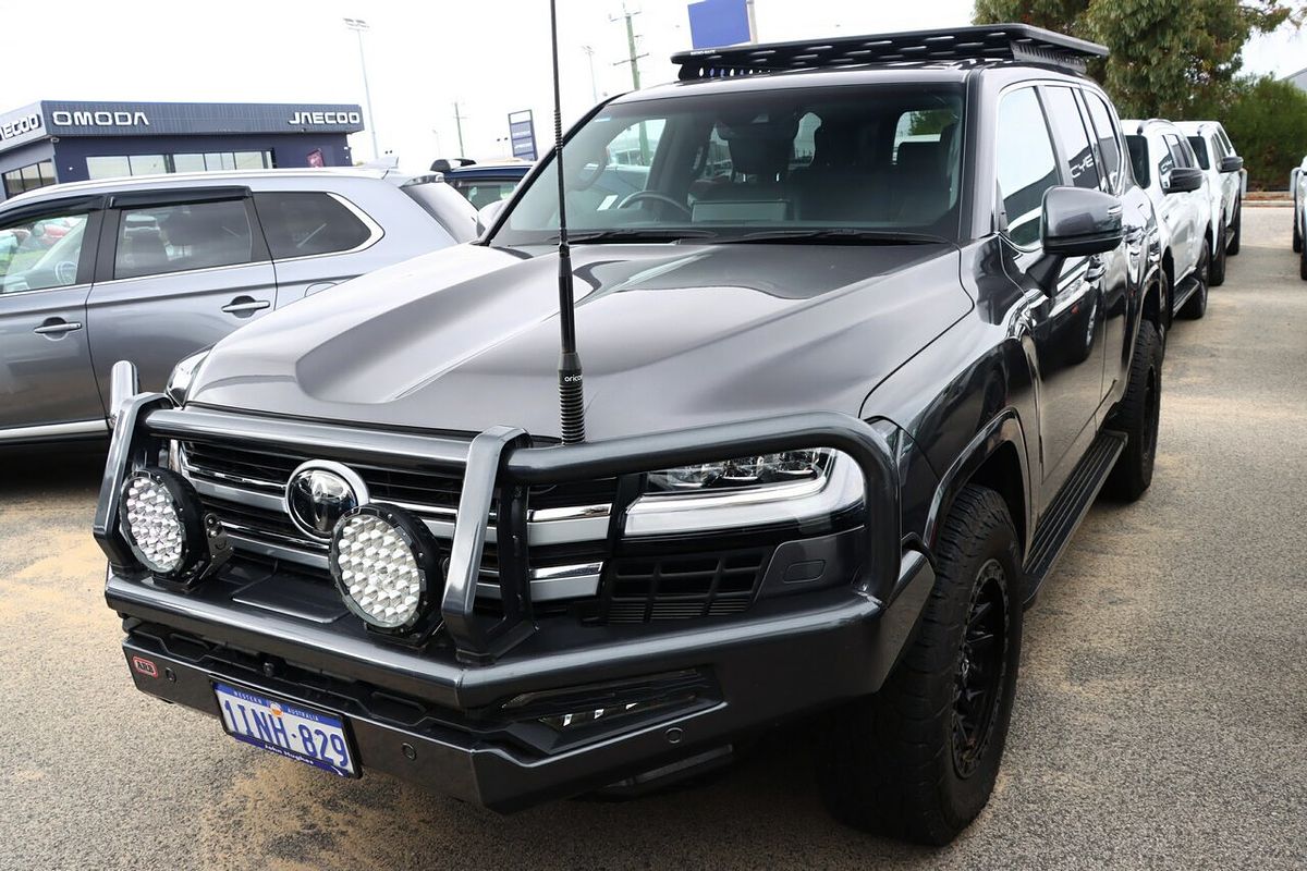 2024 Toyota Landcruiser VX FJA300R
