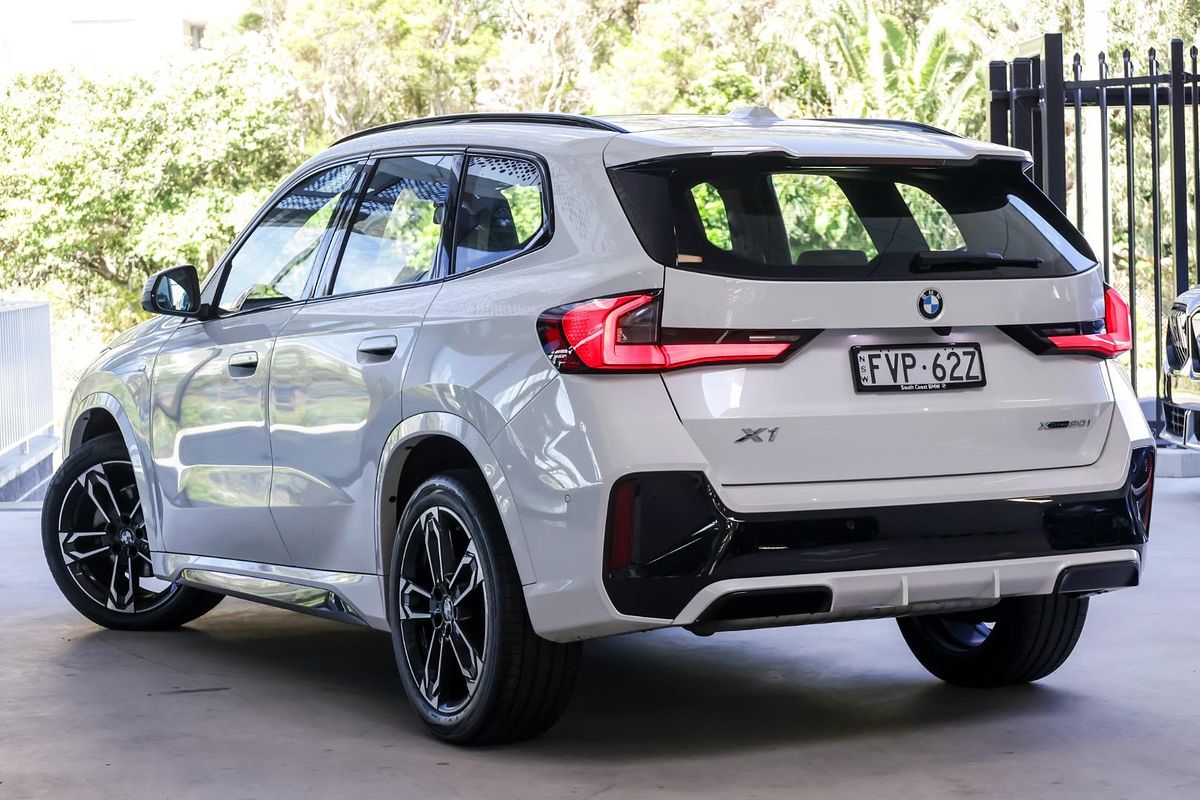 2024 BMW X1 xDrive20i M Sport U11