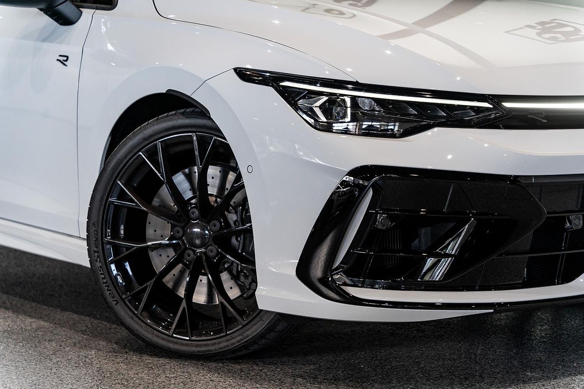 2025 Volkswagen Golf R Black Edition 8.5