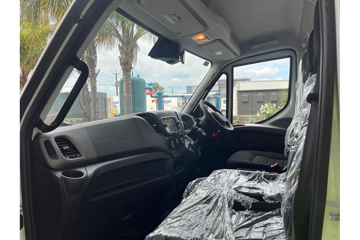 2025 IVECO Daily 45C18 Tradie Made image 14