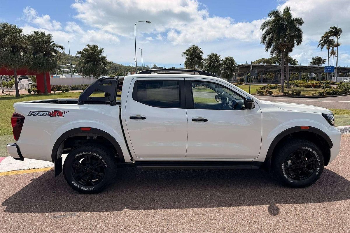 2025 Nissan Navara PRO-4X D23 4X4