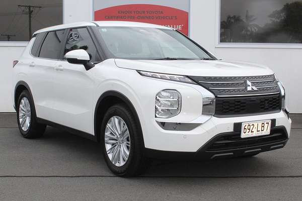 2024 Mitsubishi Outlander ES ZM
