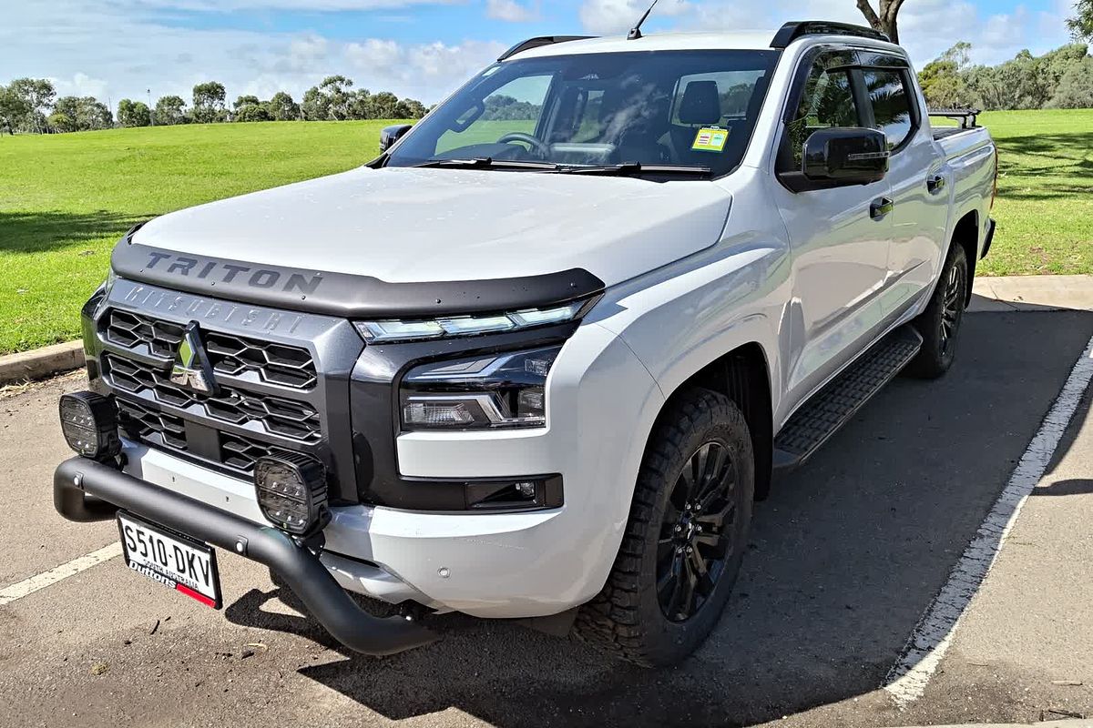 2026 Mitsubishi Triton GSR Special Edition MV 4X4 image 3