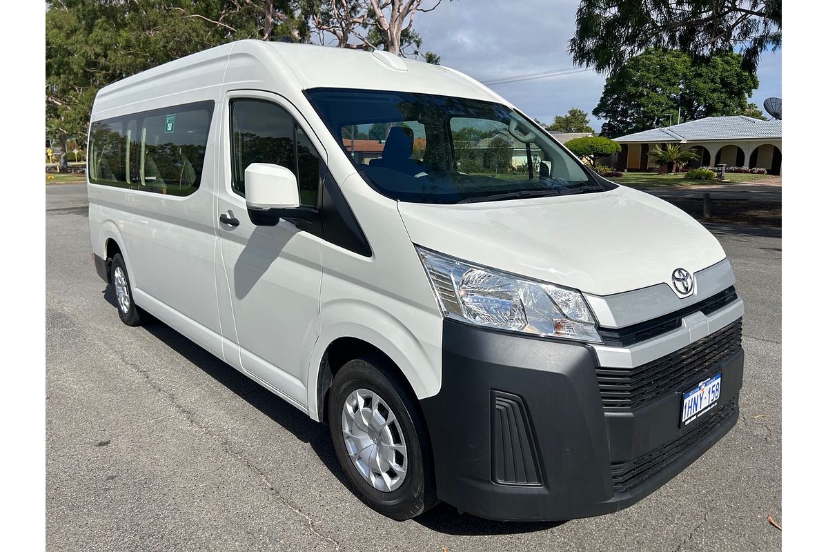 2022 Toyota Hiace Commuter GDH322R ELWB High Roof