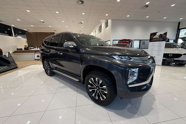 2021 Mitsubishi Pajero Sport Exceed QF thumb-1
