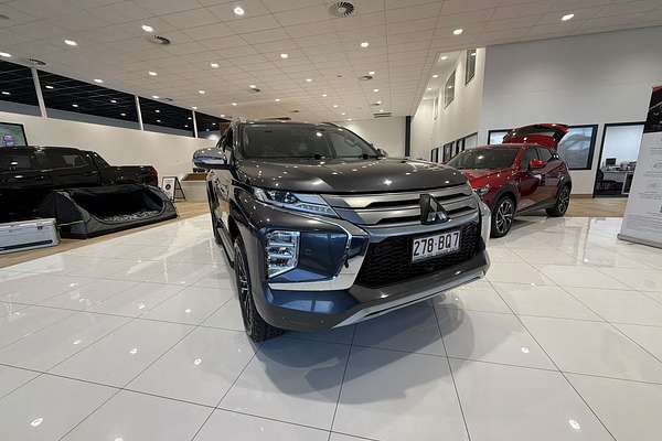 2021 Mitsubishi Pajero Sport Exceed QF thumb-2