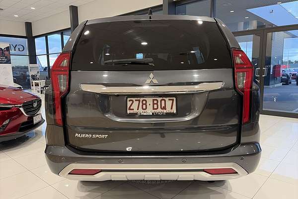 2021 Mitsubishi Pajero Sport Exceed QF thumb-10