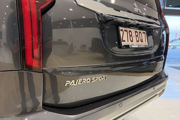 2021 Mitsubishi Pajero Sport Exceed QF thumb-11