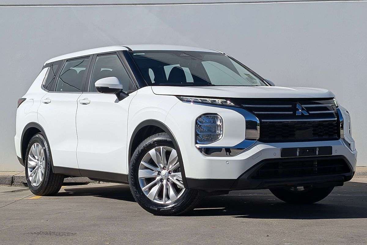 2026 Mitsubishi Outlander ES ZM