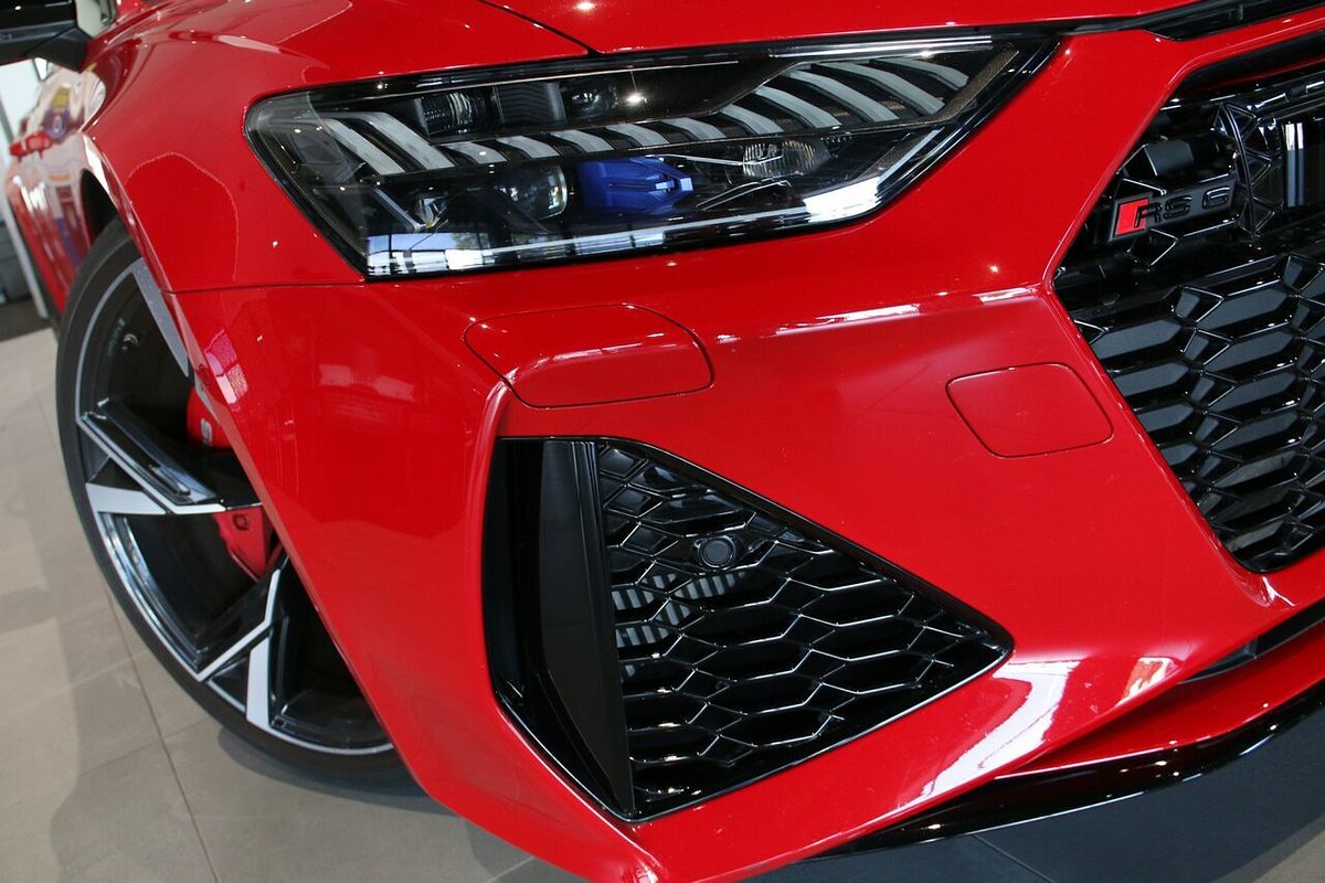 2022 Audi RS6 C8