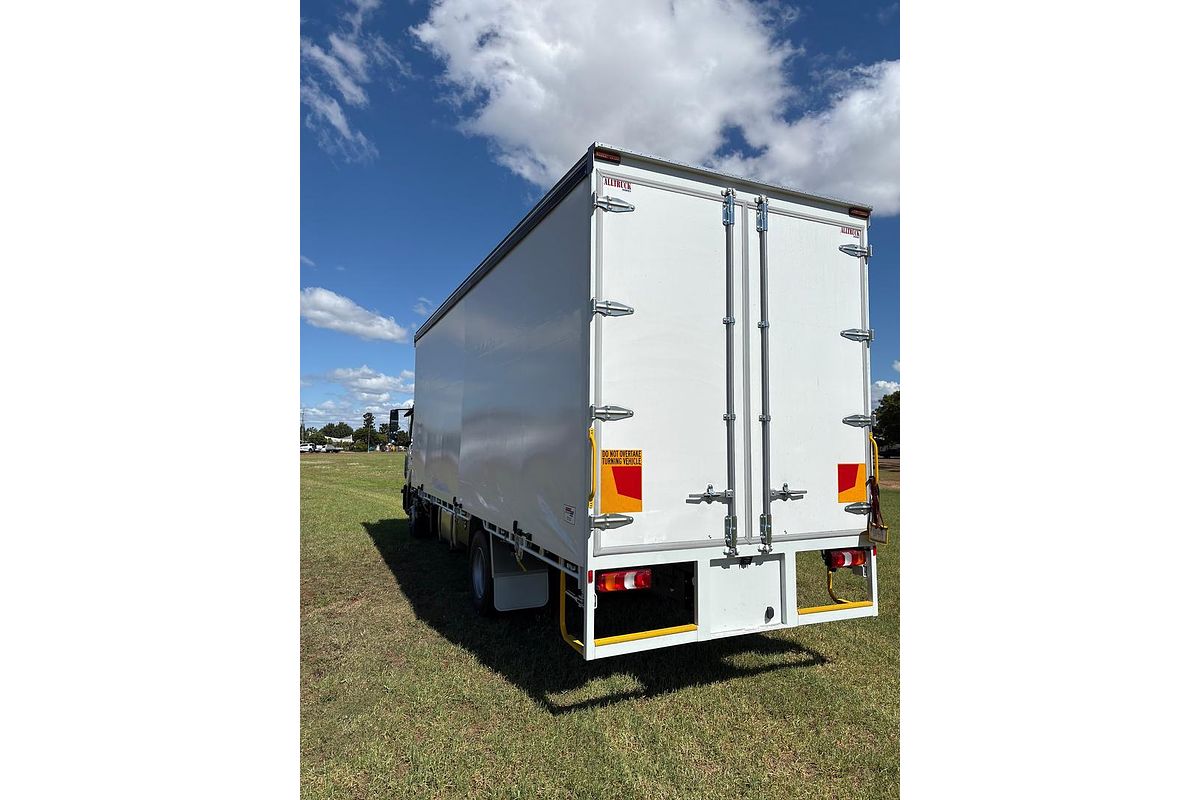 2026 Mercedes-Benz Atego 1427 image 4