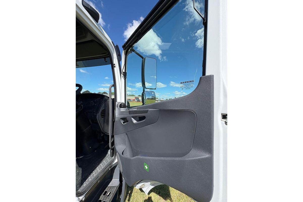 2026 Mercedes-Benz Atego 1427 image 15