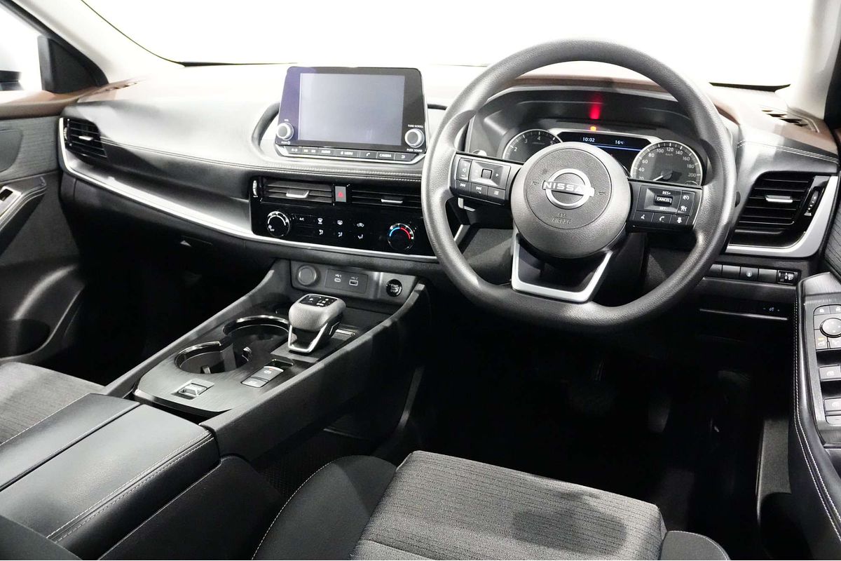 2024 Nissan X-TRAIL ST T33