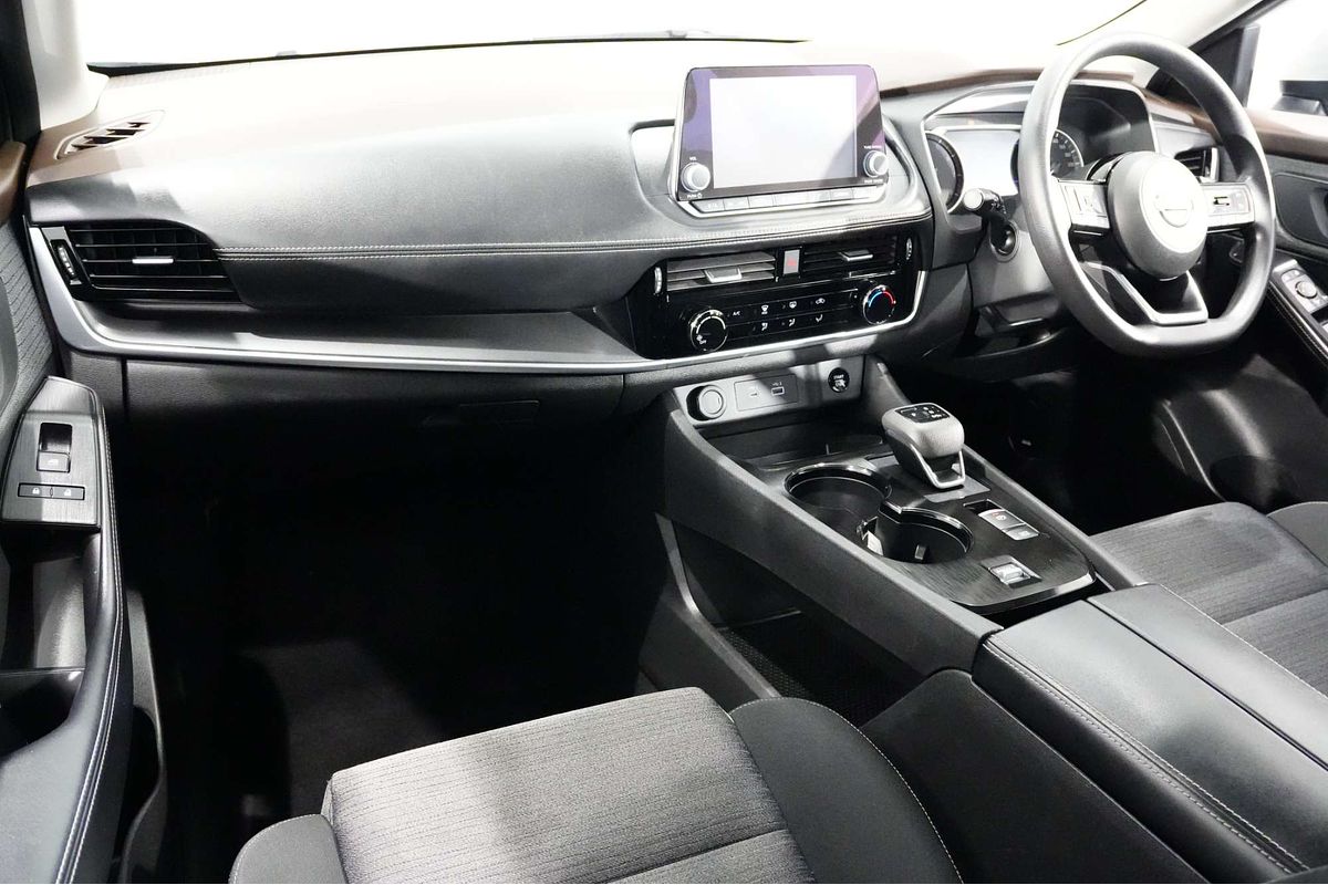 2024 Nissan X-TRAIL ST T33