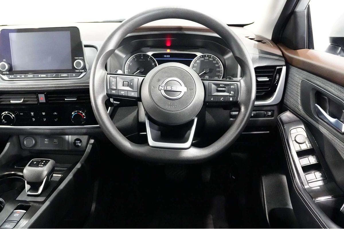 2024 Nissan X-TRAIL ST T33