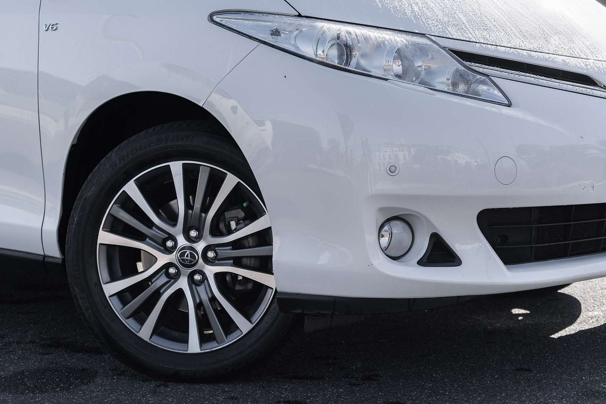 2016 Toyota Tarago Ultima GSR50R
