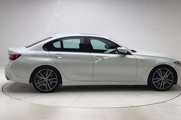 2022 BMW 3 Series 330i M Sport G20 thumb-8