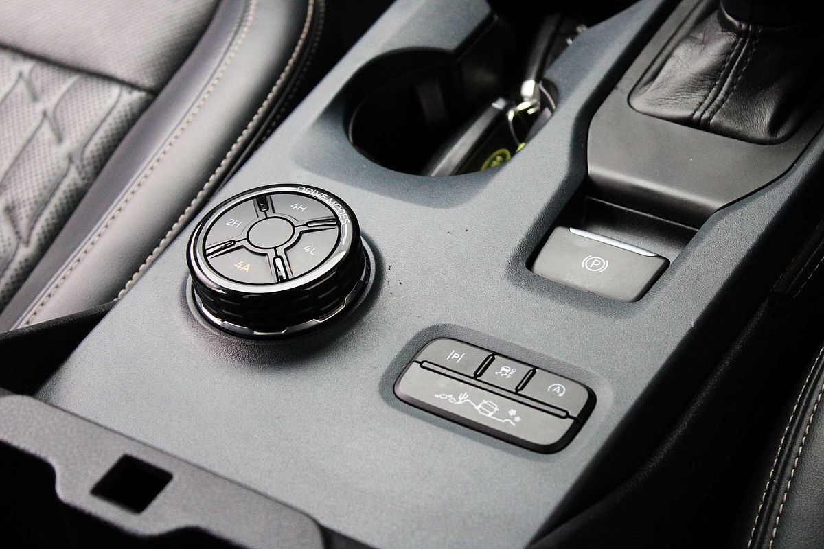 2025 Ford Everest Ambiente 2.0L